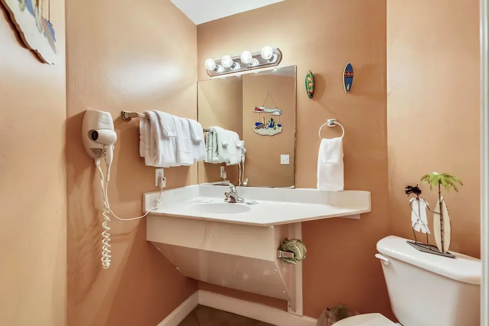 Shores of Panama 1110 1 Bedroom 1.5 Bathroom Home