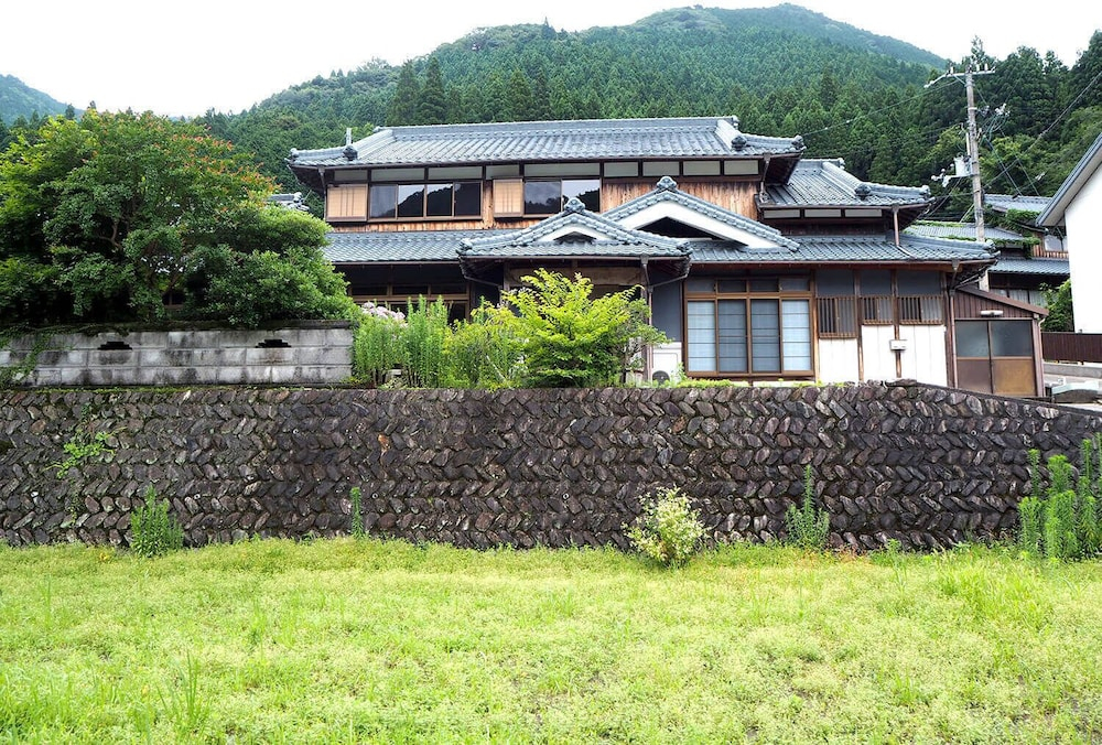 Hoshi to Kaze no Niwa
