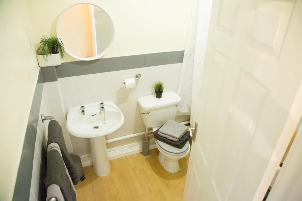 Central Penthouse in Converted Church - Free parking - Free WiFi