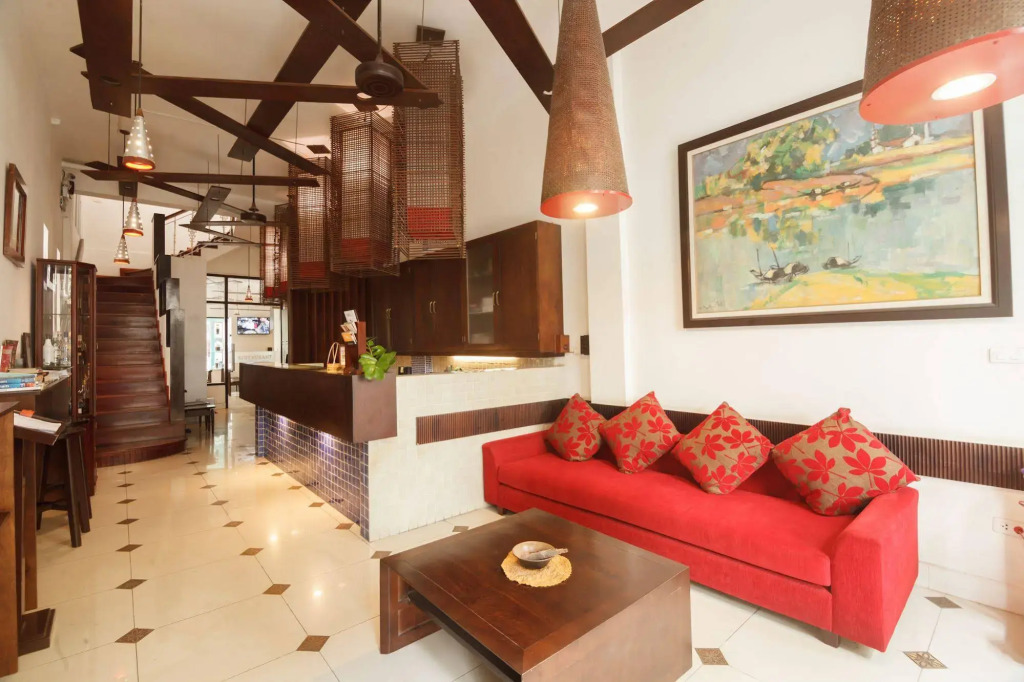 Cinnamon Cathedral Hotel