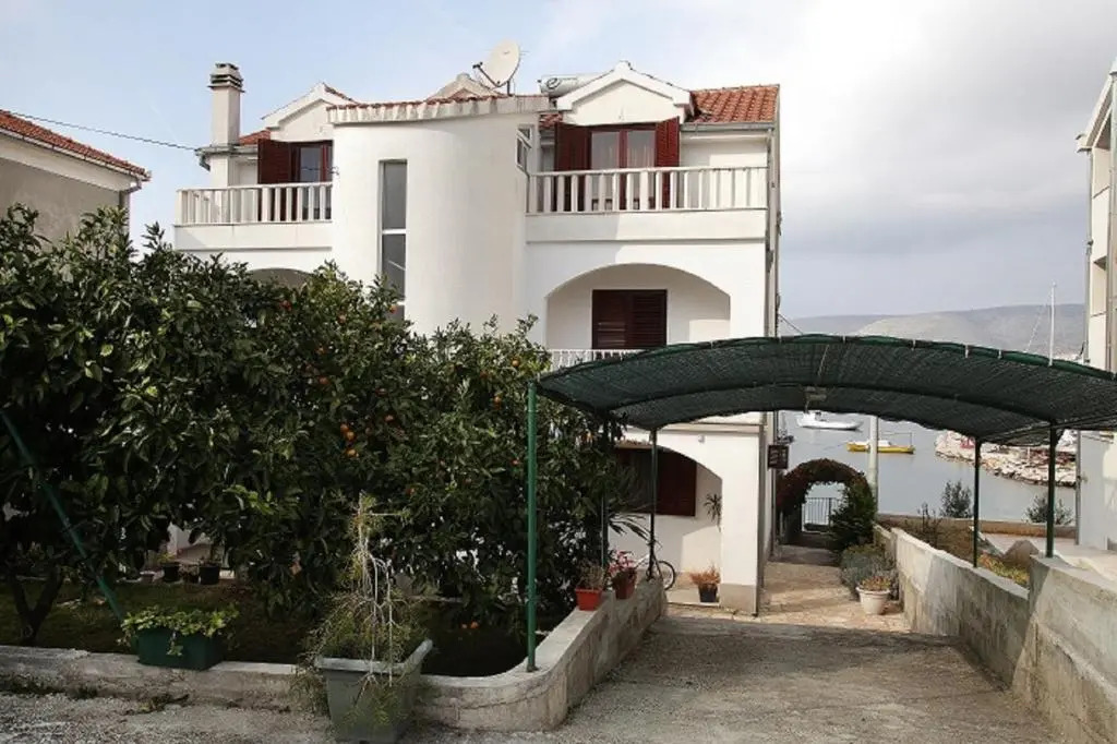 Apartment Natali - 5M from beach