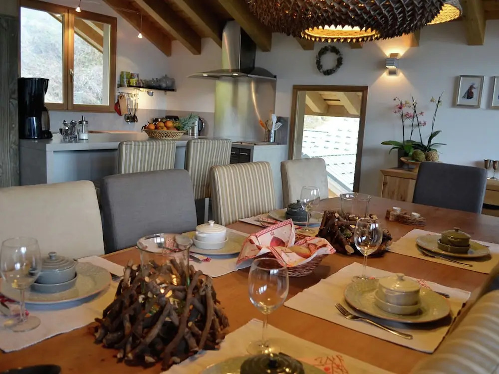 New House With Infrared Sauna and Stunning Mountain Views