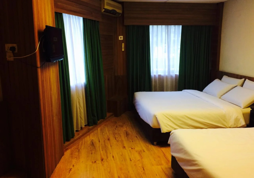 Hoover Hotel