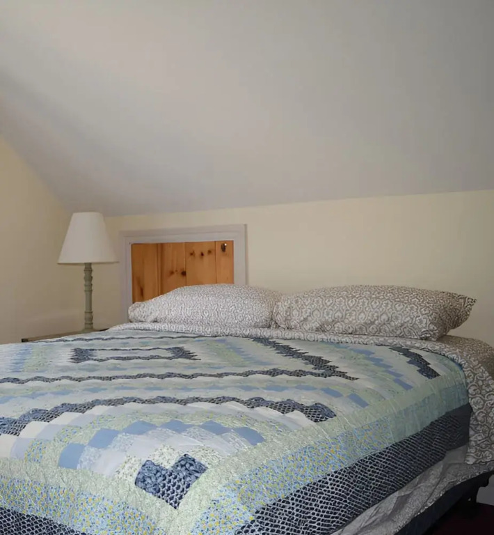 Lions Head Beach Motel & Cottages - WATERFRONT