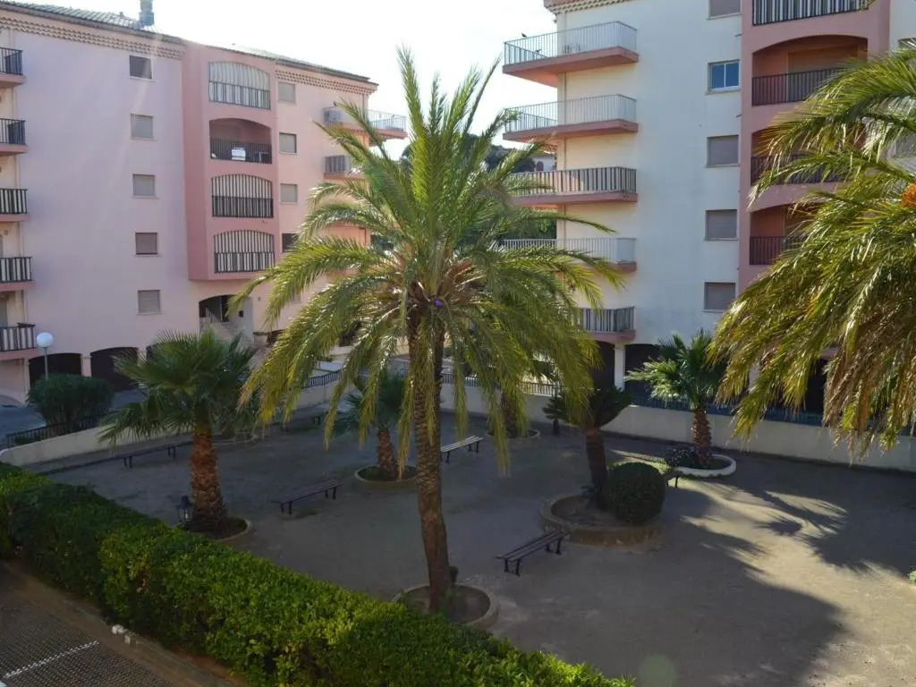 Appartement Sainte-Maxime, 1 pièce, 2 personnes - FR-1-226-420