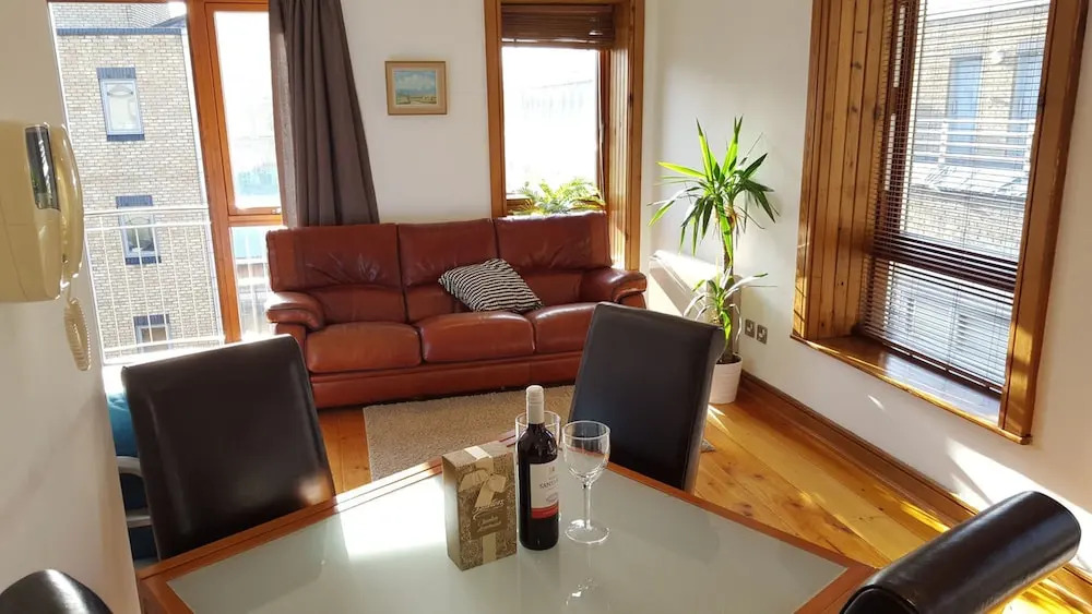 MetroStays - Temple Bar 25