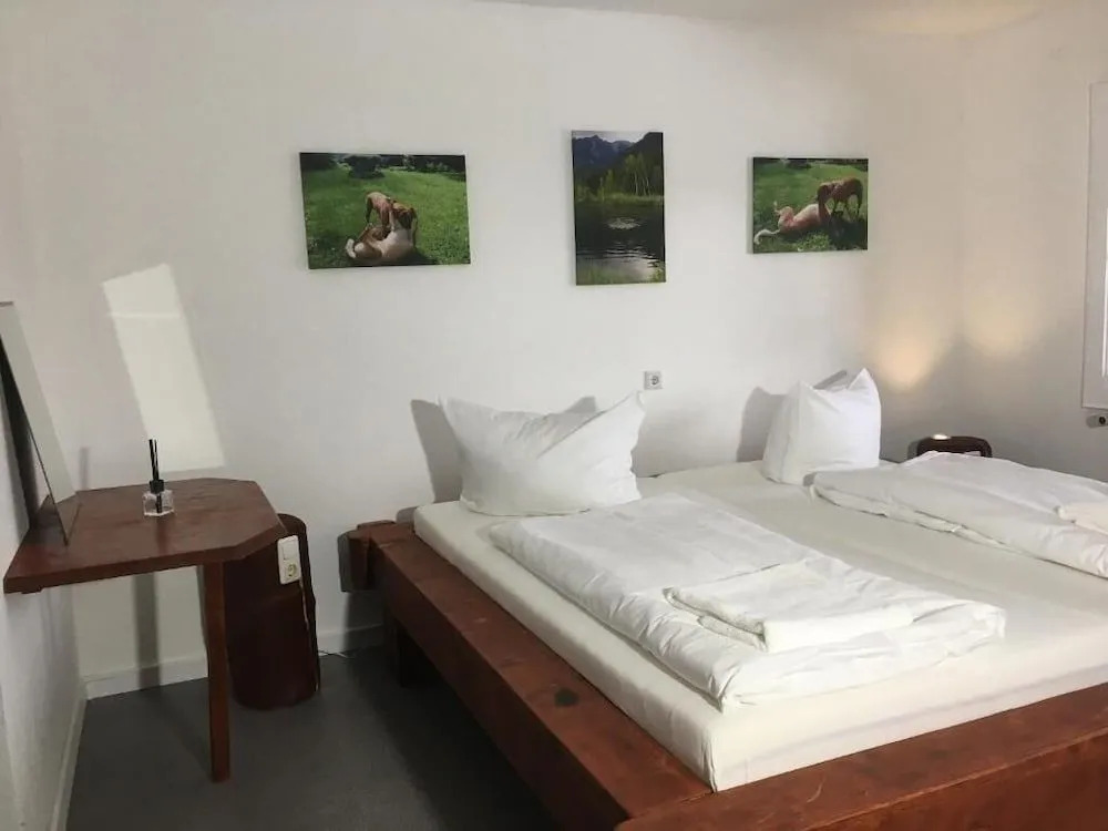 Hostel - Ron`s Guesthouse