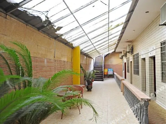 Guihuang Business Hotel