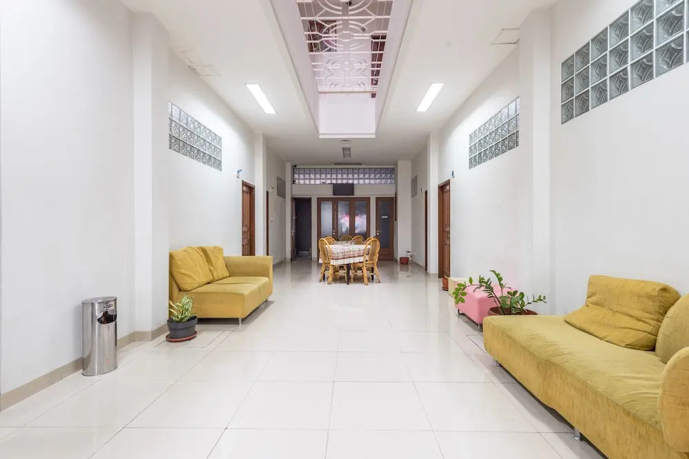 Airy Regol Lengkong Besar 62 Bandung