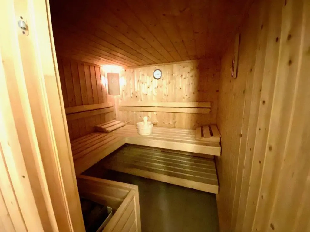Chalet in Morzine Sleeping 12 with Sauna
