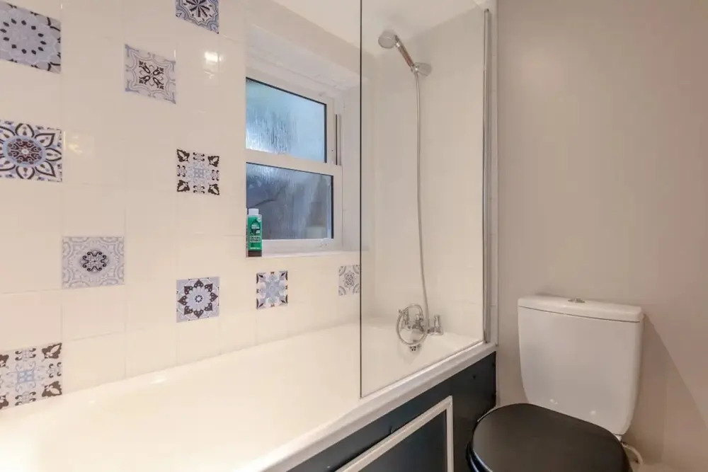 Spacious 1 Bedroom Garden Flat Near King's Road