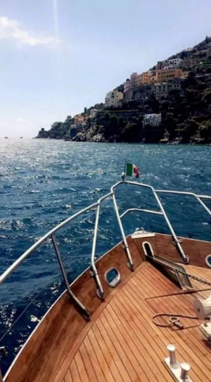 Yacht Akhir Cruise - Amazing Boat At Salerno'S Port With 3 Bedrooms An