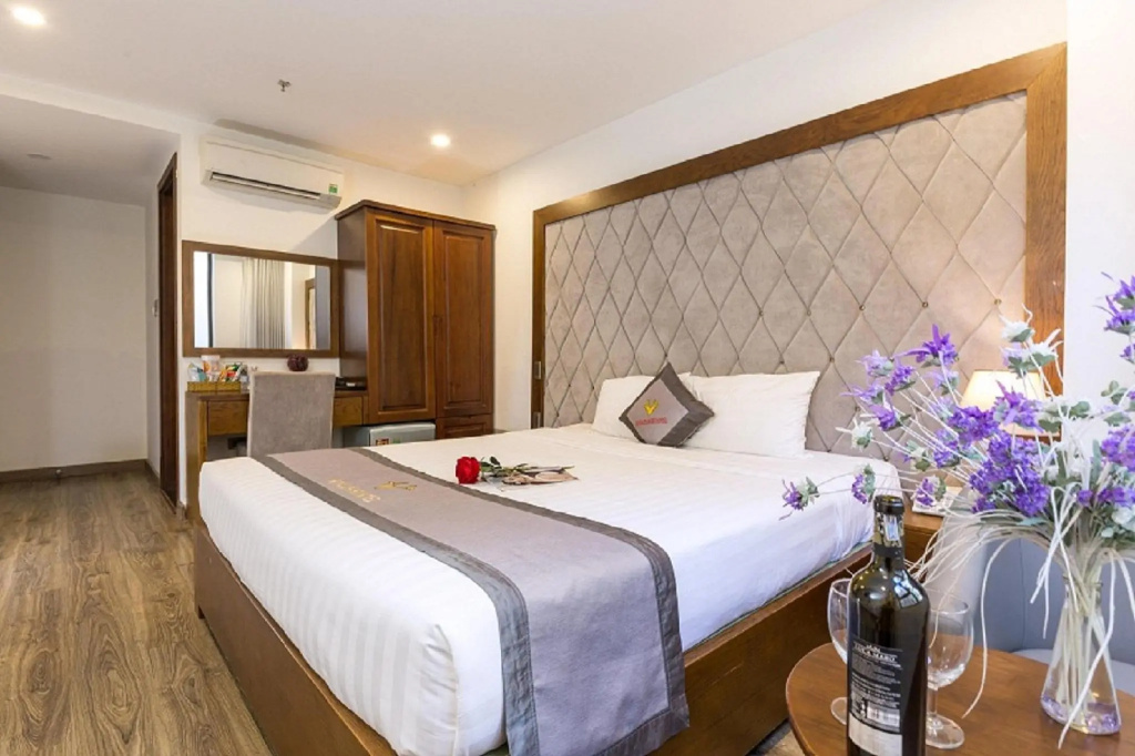 Royal Charm Hotel