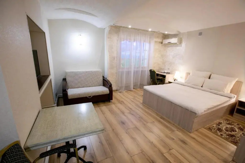 Esenin Hotel
