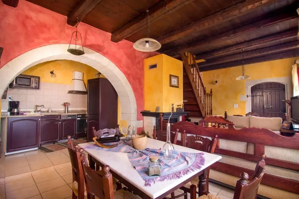 Red Villa - Fliskouni - 1 Bedroom Maisonette