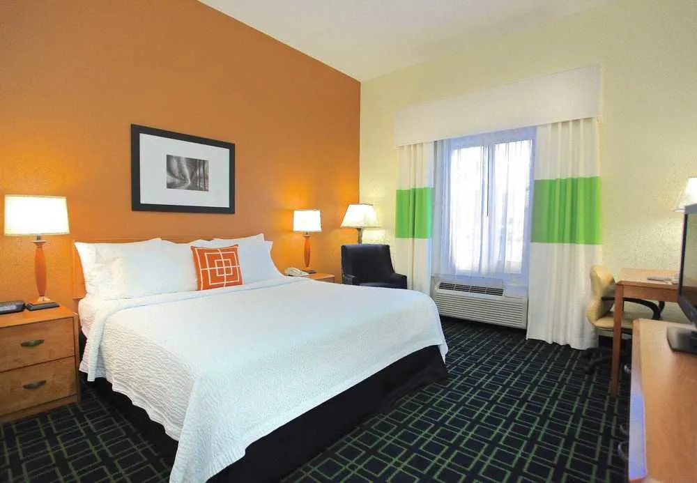 Fairfield Inn and Suites Jacksonville Beach