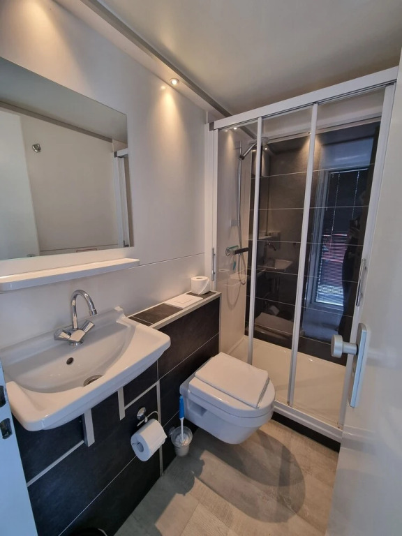Houseboat Havana