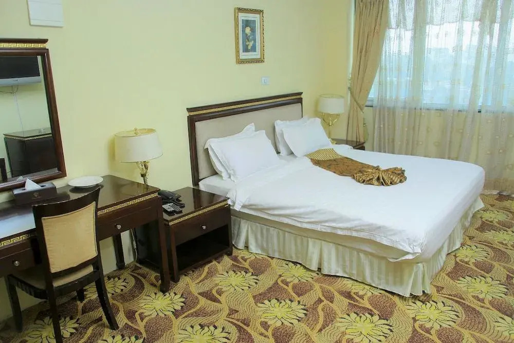 Yoly Addis Hotel