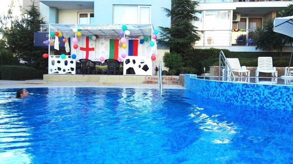 Sineva Del Sol Apartments