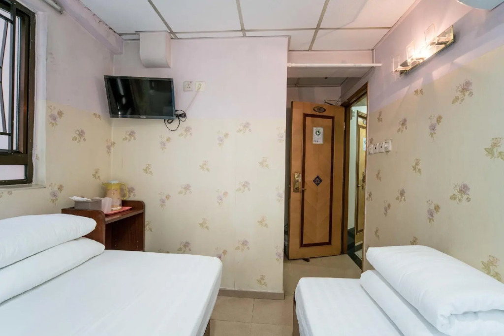 Grandeur Holiday Hotel