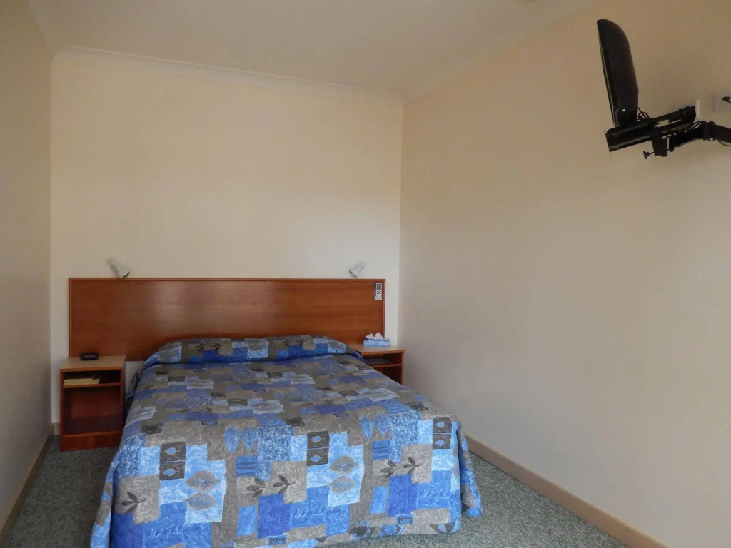 The Pioneer Way Motel
