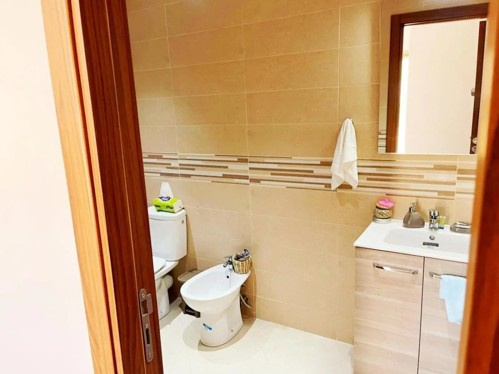 Superbe appartement en résidence avec piscines