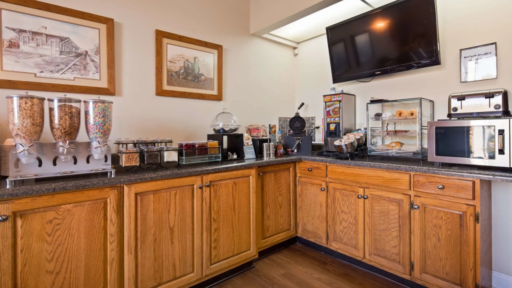 Best Western Wilderness Trail Inn