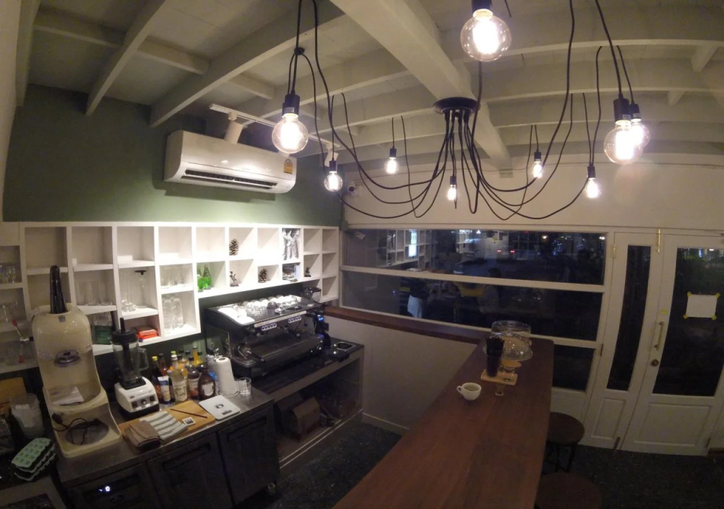 Weeping Willow Sukhumvit 26 – Hostel