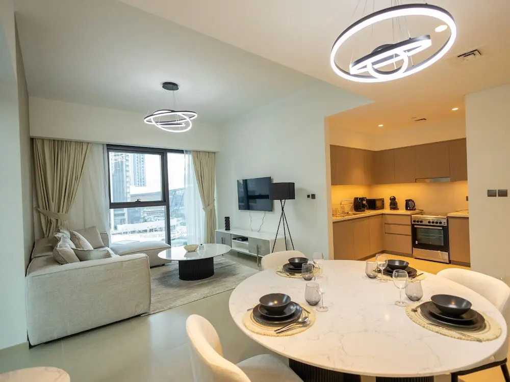 Mh - Act One Act Two - 1 Bedroom - Ref502
