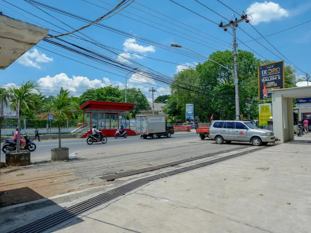 RedDoorz Jalan Sriwijaya near Polda Jateng