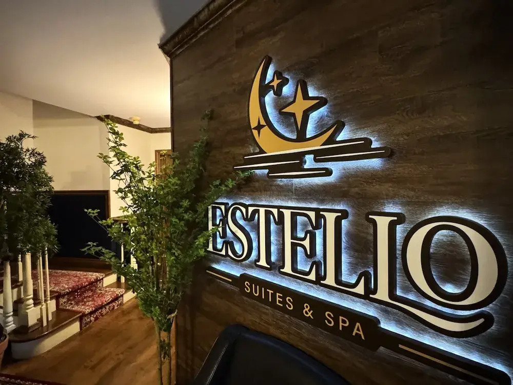 Estello Suites & Spa