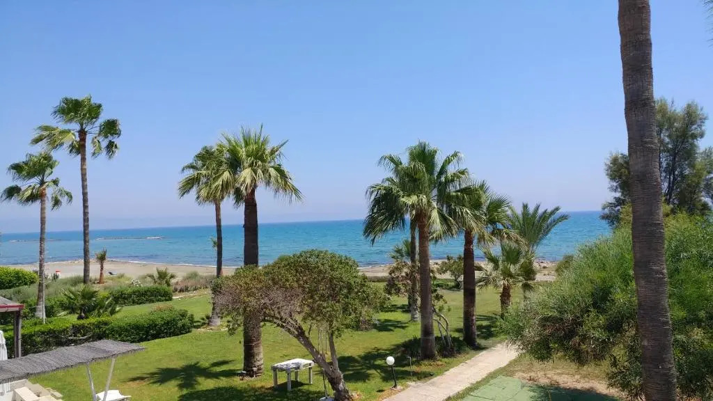 Sandy Beach Apartment 13