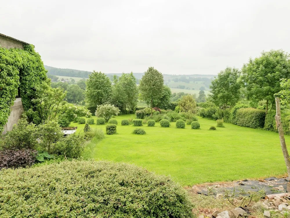 Farm With Lovely Panoramic Views