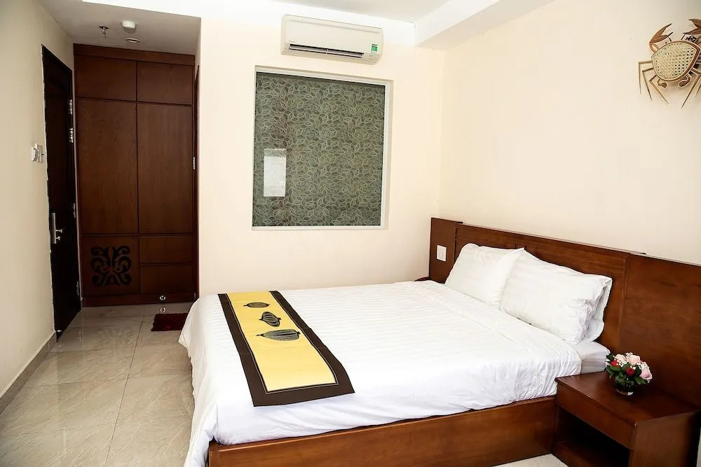 Tu Phuong Hotel