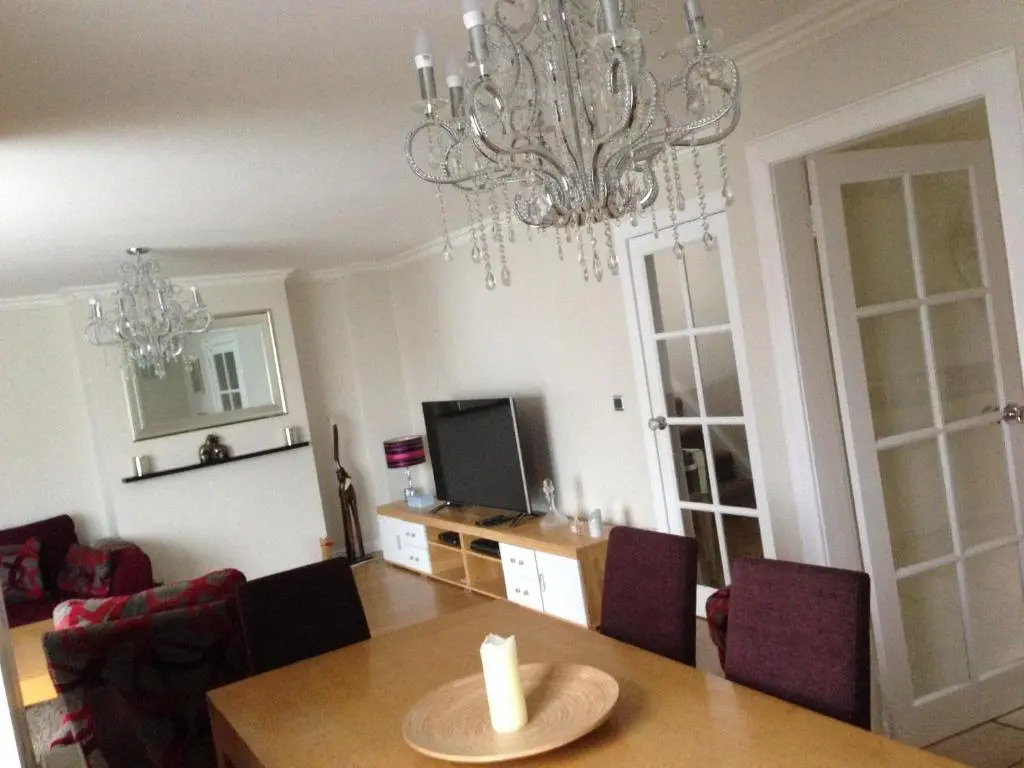 City Centre House - 5 Bedrooms - Sleeps 9