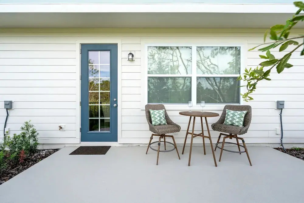 Lovely Townhome Sleeps 8 Eve101