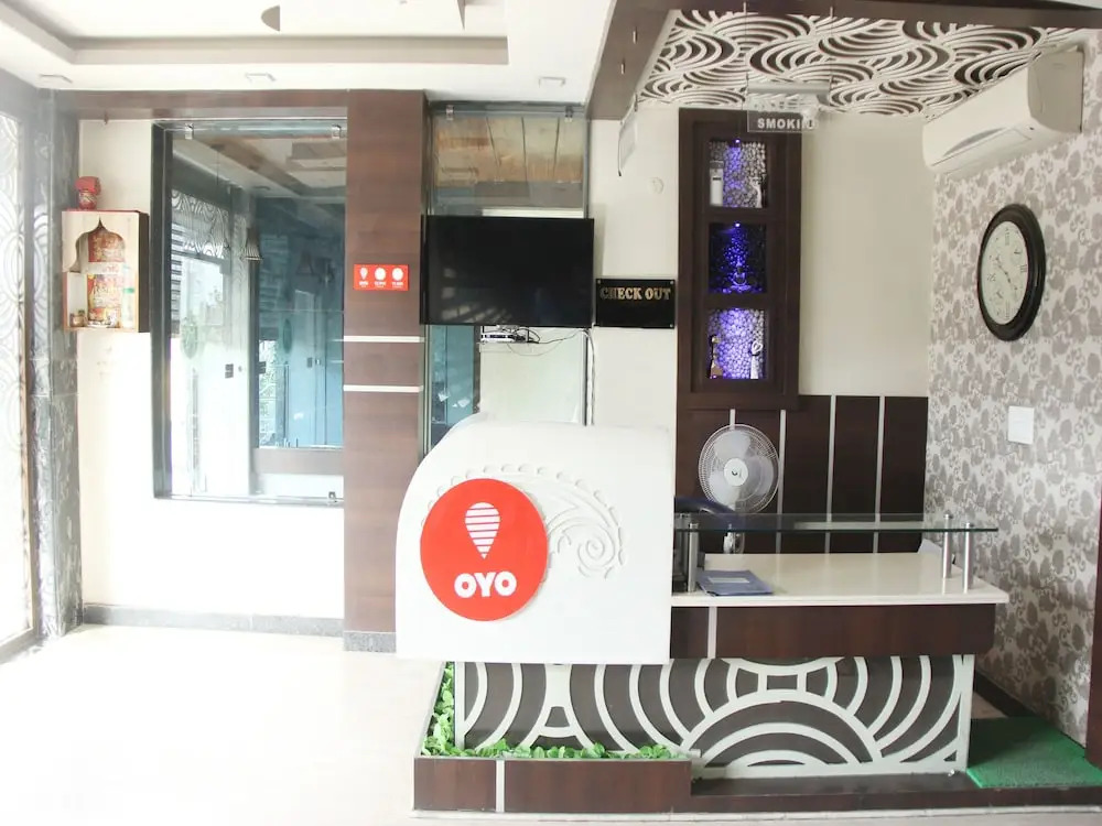 OYO 14427 Hotel RK Palace
