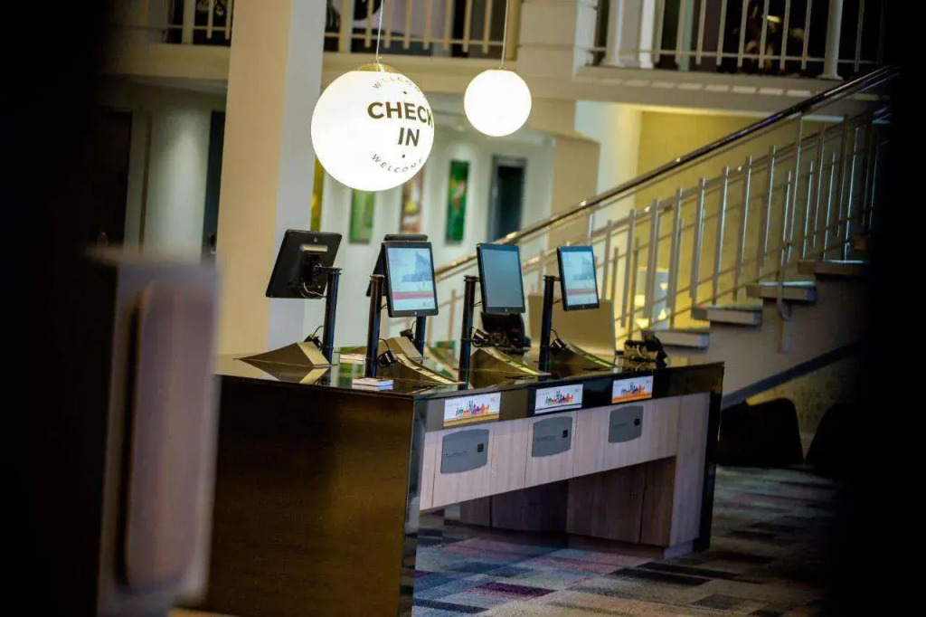 Holiday Inn Hotel Brussels Airport by IHG