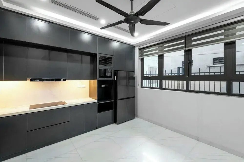 Ami House
