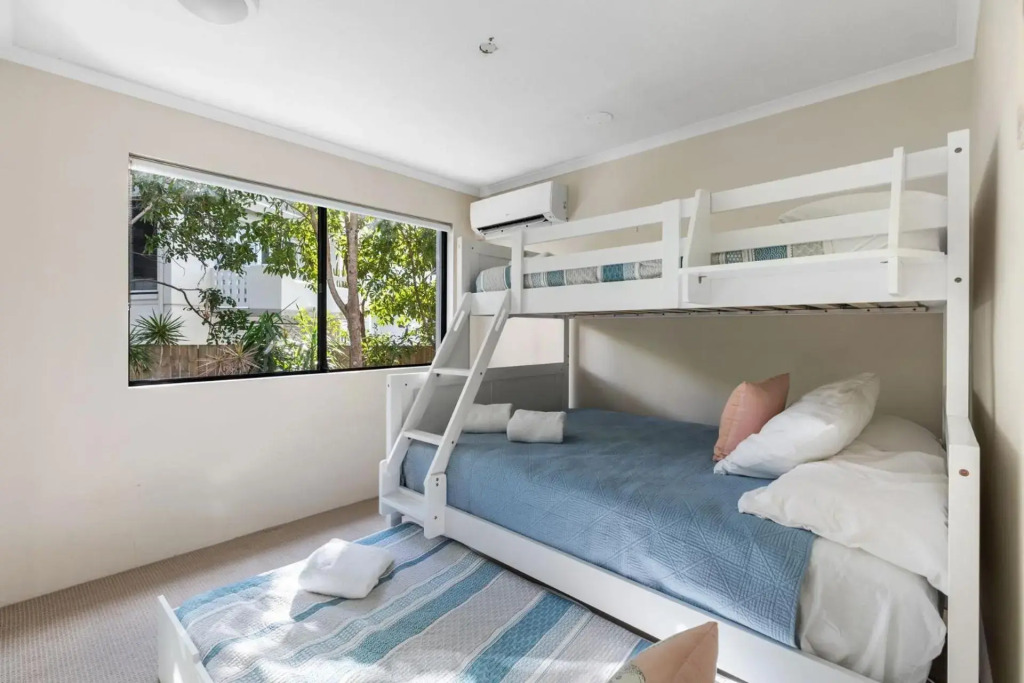4 Domani Large Townhouse with Ocean Views