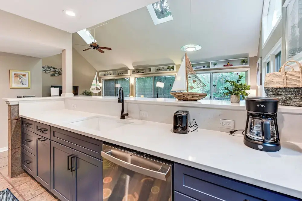 Walk to Beach: Unique Sea Pines Getaway!