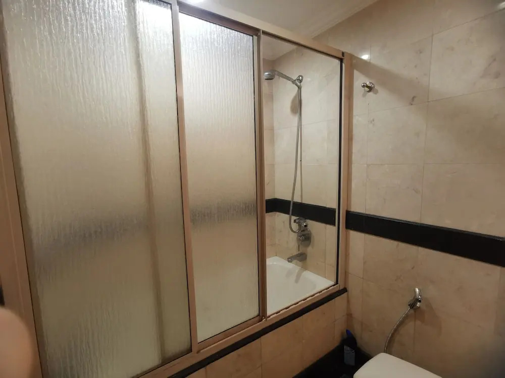 10-12Pax Fahrenheit 88 Pavillion Bukit Bintang TRX AJHOME
