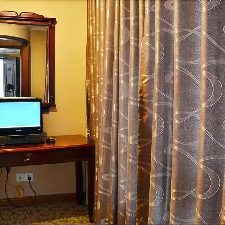 Huatian Century Hotel