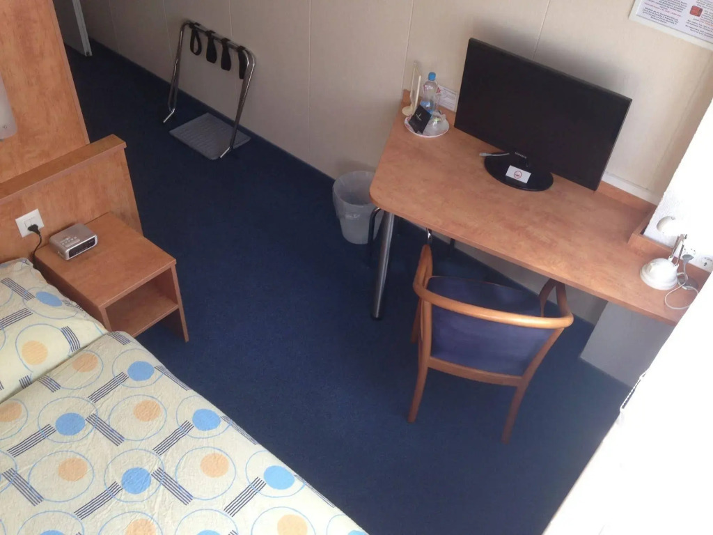 Budget Motel Self Check-In