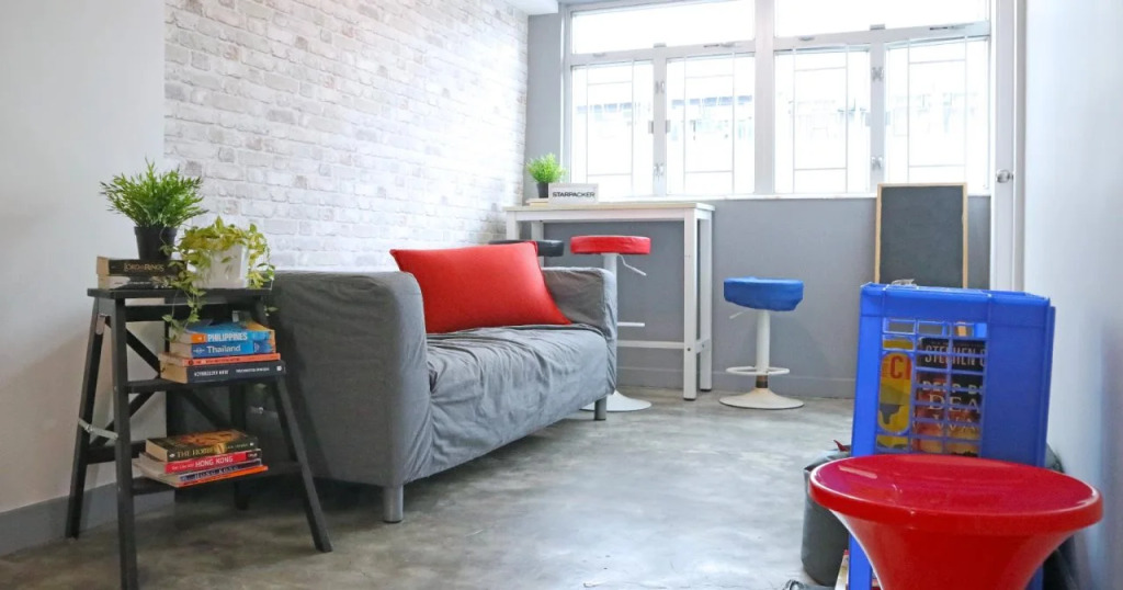 Starpacker - Hostel