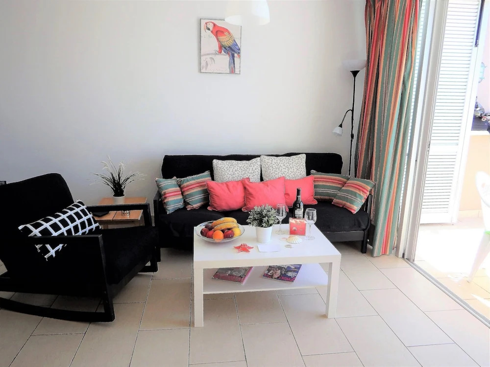 Apartment Poris with Sea View and Pool