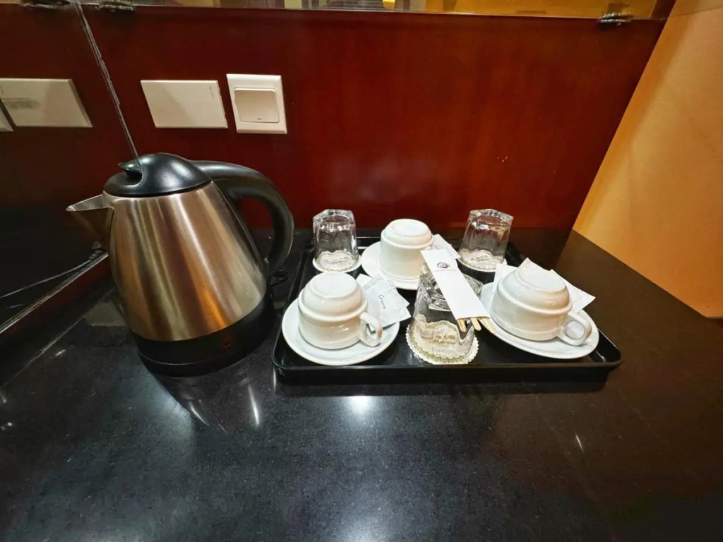 Golden Phoenix Hotel Boracay