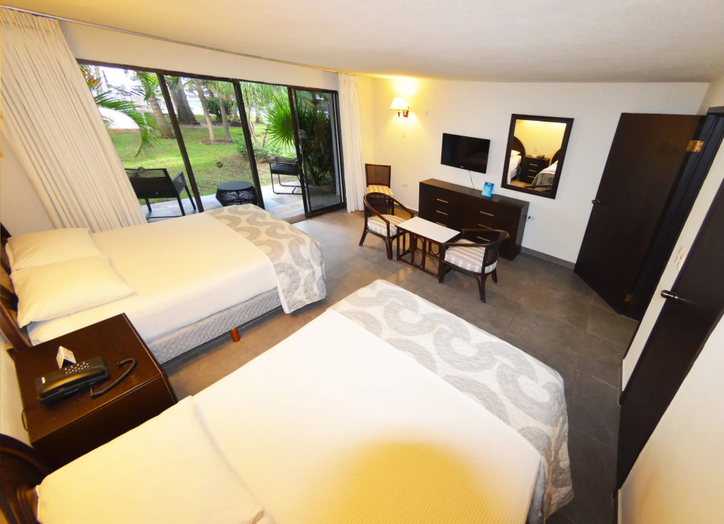 Sina Suites Cancun