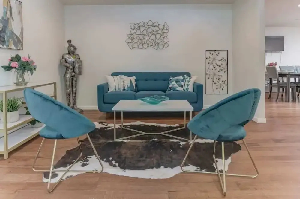 @ Marbella Lane - Boho n Sleek Rtreat Pool Tble