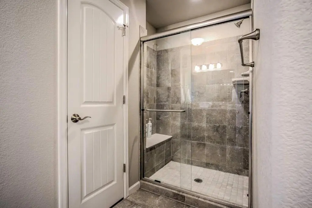 4BR Modern Townhome Close to Usafa!